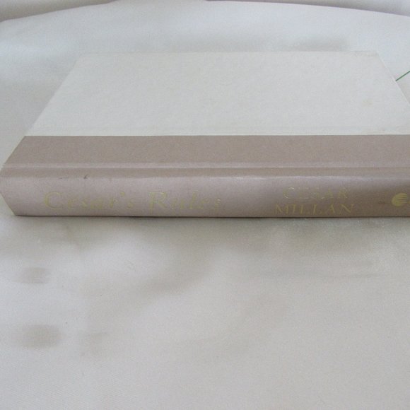 Cesar Mallan Dog Book - Hard Cover - Picture 8 of 10